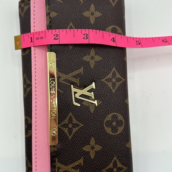 Inspired Design Floral Pattern Wallet NWT - Picture 9 of 10